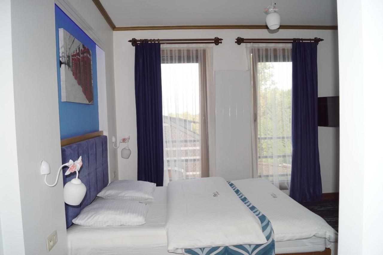 Fly Inn Hotel Lounge Machelen 外观 照片