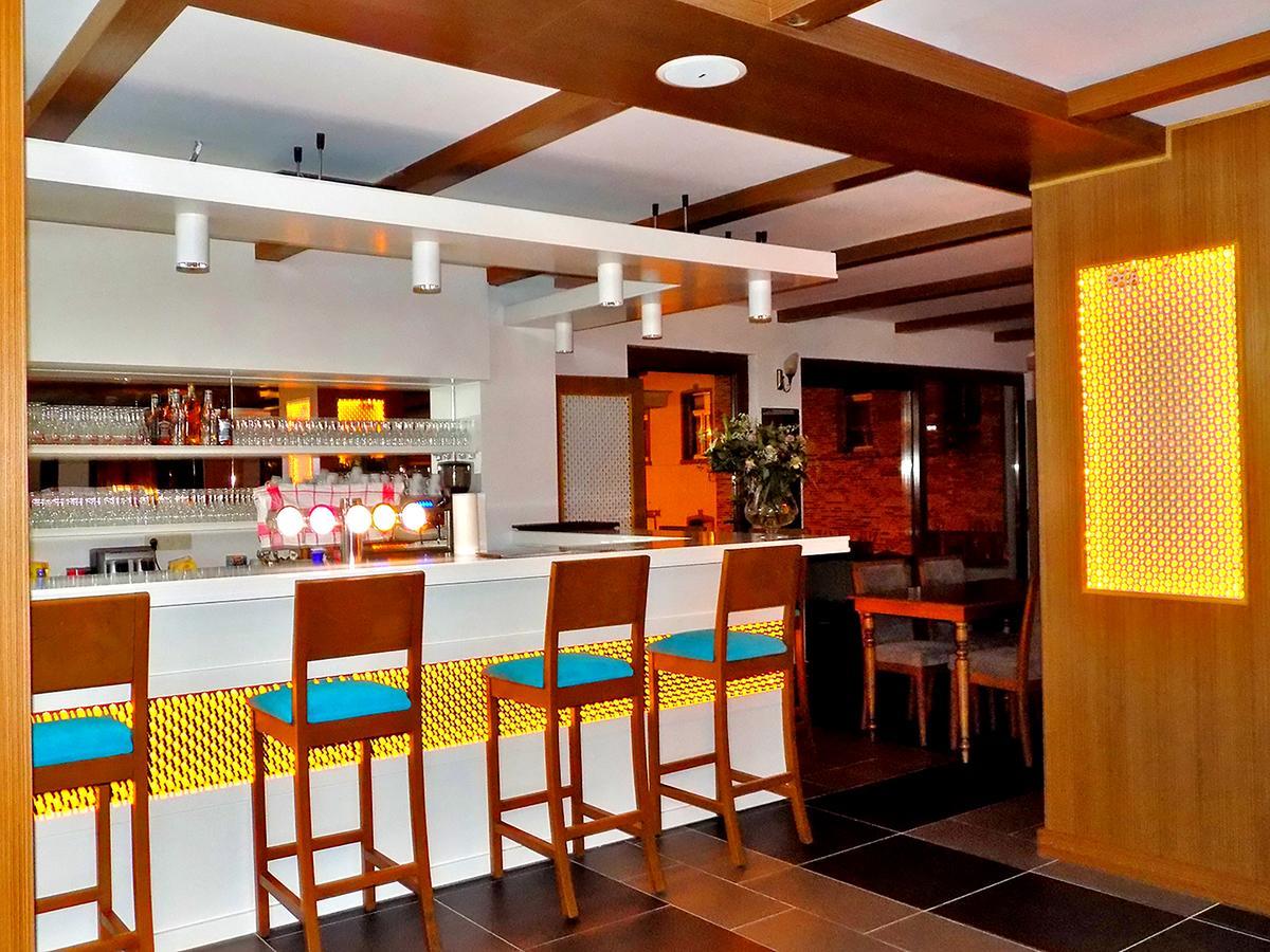 Fly Inn Hotel Lounge Machelen 外观 照片