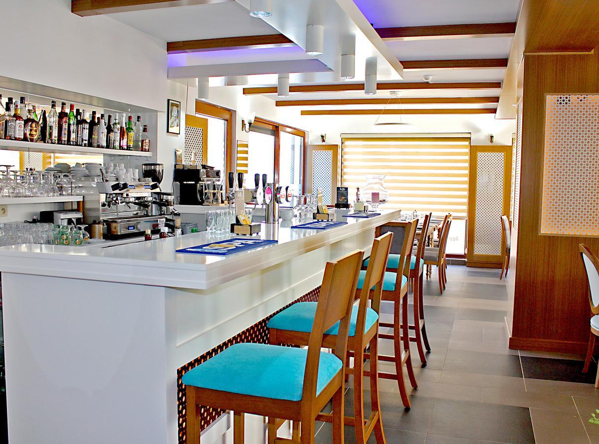 Fly Inn Hotel Lounge Machelen 外观 照片
